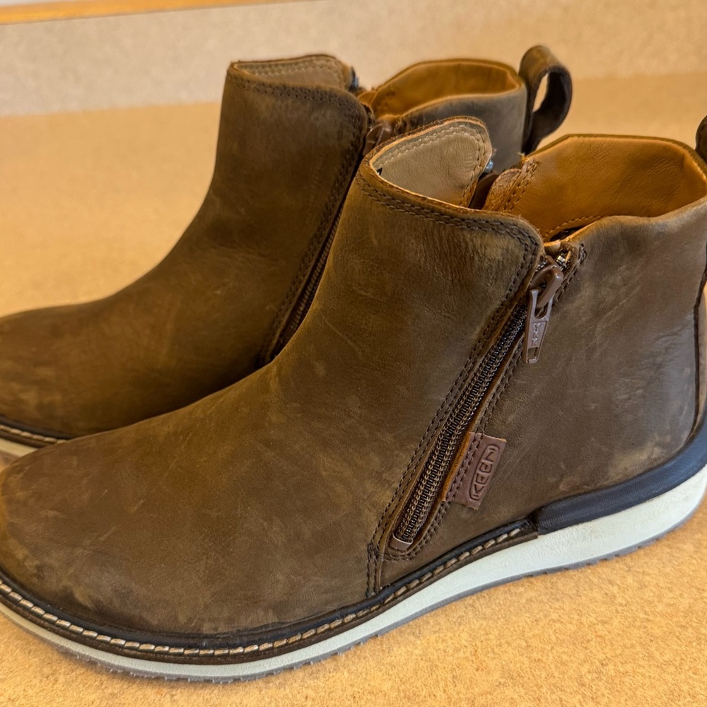 Keen Brown Leather Ankle Booties